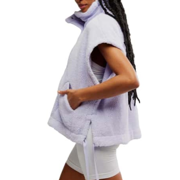 Free People Jackets & Blazers - FP Movement Scout It Out Fleece Vest NWOT